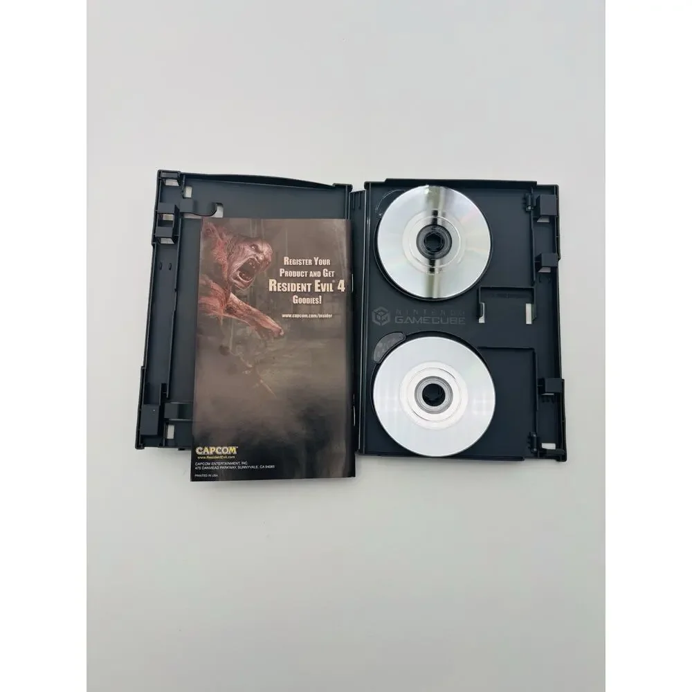 Resident Evil 4 Nintendo GameCube Complete CIB Black Label VG+ Condition